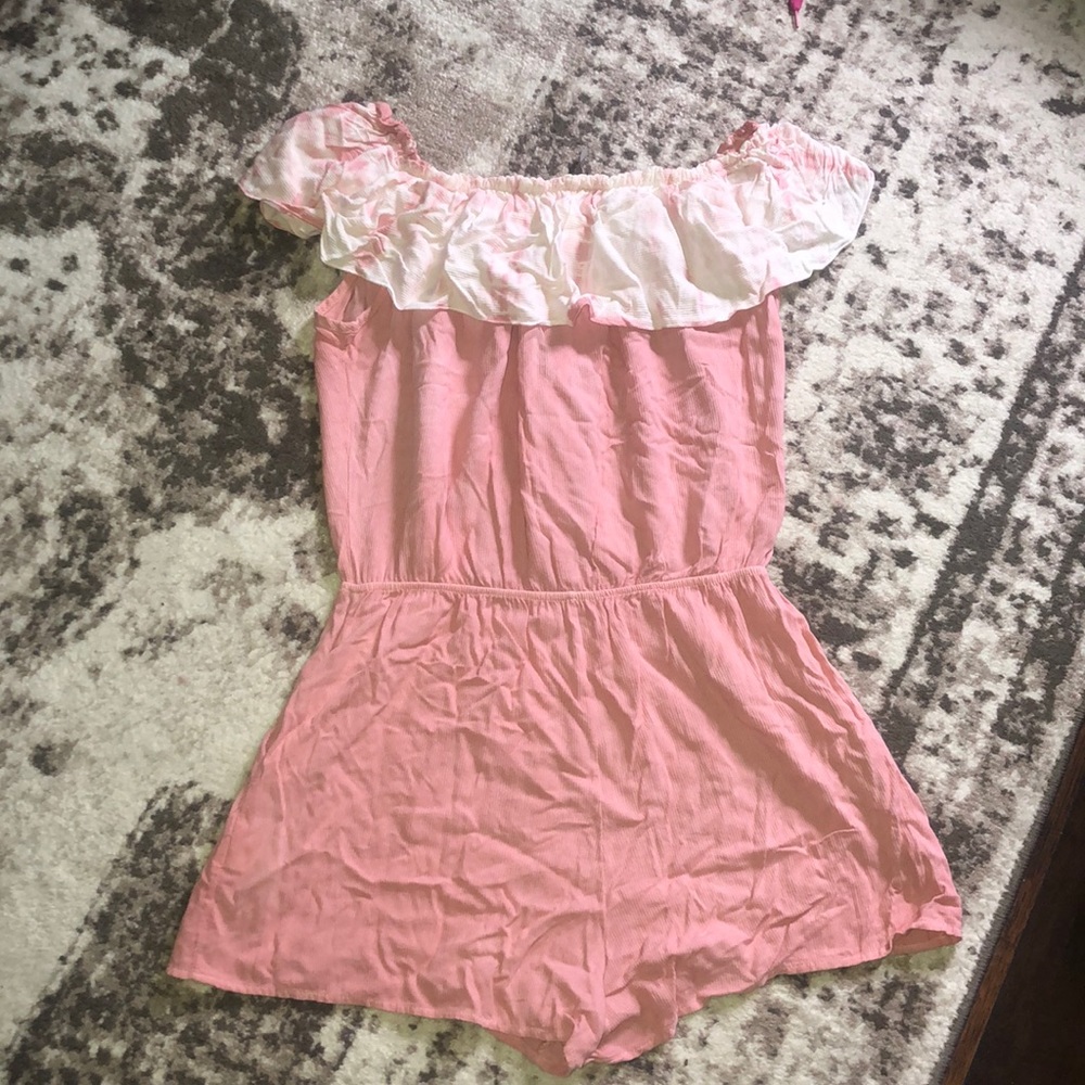 Pink romper - Picture 3 of 3